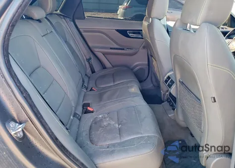 2017 Jaguar F-Pace R - Sport из США, поврежденный, VIN SADCL2BVXHA882197